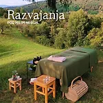 Vakantiehuis Chic Riverfront Retreat With Private Jacuzzi, Big Berry Gradac