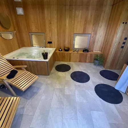 Chic Riverfront Retreat With Private Jacuzzi, Big Berry Gradac