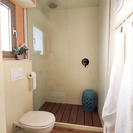 Chic Riverfront Retreat With Private Jacuzzi, Big Berry * Gradac